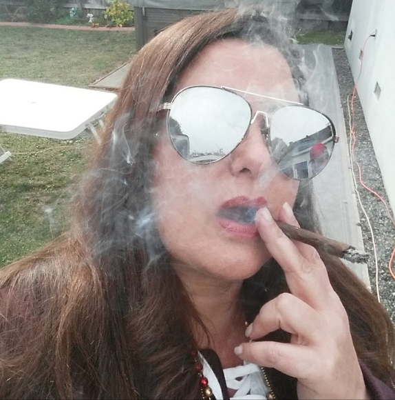 Meet your Posher, Sandra - Picture 15 of 16